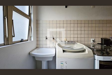 Cozinha de apartamento à venda com 3 quartos, 64m² em Vila Sofia, São Paulo