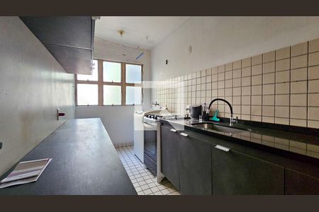 Cozinha de apartamento à venda com 3 quartos, 64m² em Vila Sofia, São Paulo