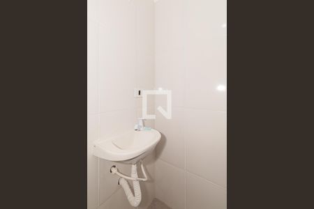 Casa à venda com 79m², 2 quartos e 1 vagaBanheiro