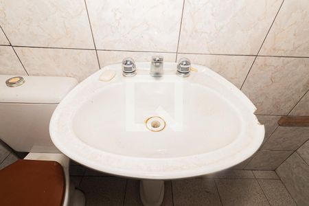 Casa à venda com 79m², 2 quartos e 1 vagaBanheiro de Serviço