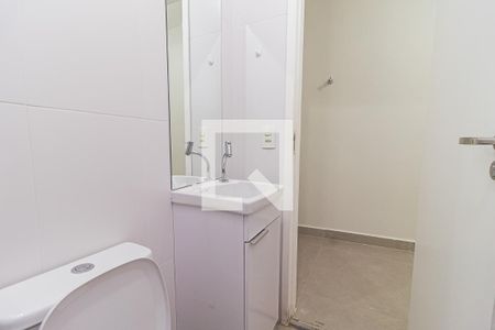 Banheiro de kitnet/studio para alugar com 1 quarto, 20m² em Consolação, São Paulo