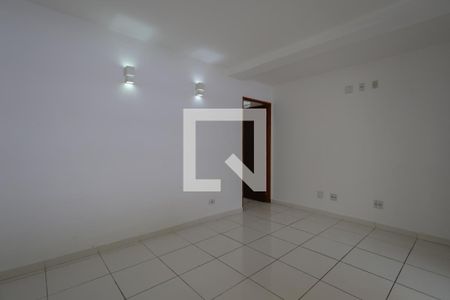 Sala de casa à venda com 2 quartos, 65m² em Vila Celeste, São Paulo