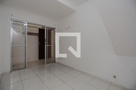 Quarto 2 de casa à venda com 2 quartos, 65m² em Vila Celeste, São Paulo