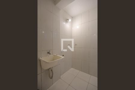 Casa à venda com 65m², 2 quartos e sem vagaÁrea e serviço