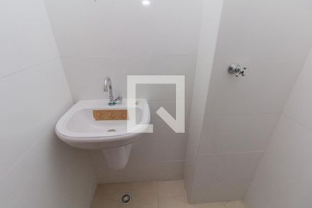 Apartamento à venda com 38m², 2 quartos e sem vaga Apartamento à venda com 38m², 2 quartos e sem vagaBanheiro