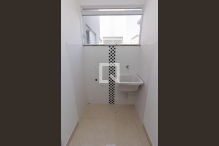 Apartamento à venda com 38m², 2 quartos e sem vaga Apartamento à venda com 38m², 2 quartos e sem vagaÁrea de Serviço