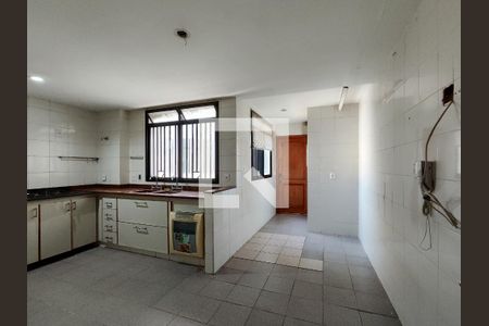 Apartamento para alugar com 165m², 3 quartos e 2 vagas Apartamento para alugar com 165m², 3 quartos e 2 vagasCozinha