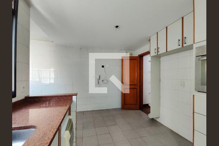 Apartamento para alugar com 165m², 3 quartos e 2 vagas Apartamento para alugar com 165m², 3 quartos e 2 vagasCozinha