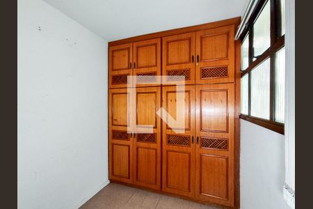 Apartamento para alugar com 165m², 3 quartos e 2 vagas Apartamento para alugar com 165m², 3 quartos e 2 vagasQuarto de Serviço