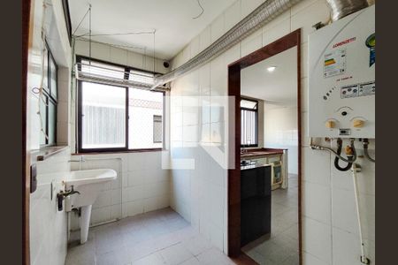 Apartamento para alugar com 165m², 3 quartos e 2 vagas Apartamento para alugar com 165m², 3 quartos e 2 vagasÁrea de Serviço