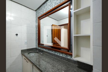 Apartamento para alugar com 165m², 3 quartos e 2 vagas Apartamento para alugar com 165m², 3 quartos e 2 vagasBanheiro da Suíte