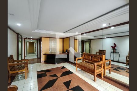 Apartamento para alugar com 165m², 3 quartos e 2 vagas Apartamento para alugar com 165m², 3 quartos e 2 vagasFachada e portaria