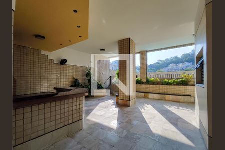 Apartamento para alugar com 165m², 3 quartos e 2 vagas Apartamento para alugar com 165m², 3 quartos e 2 vagasÁrea comum - Churrasqueira