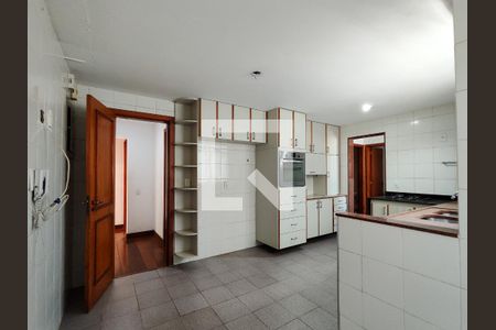 Apartamento para alugar com 165m², 3 quartos e 2 vagas Apartamento para alugar com 165m², 3 quartos e 2 vagasCozinha