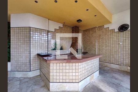 Apartamento para alugar com 165m², 3 quartos e 2 vagas Apartamento para alugar com 165m², 3 quartos e 2 vagasÁrea comum - Churrasqueira