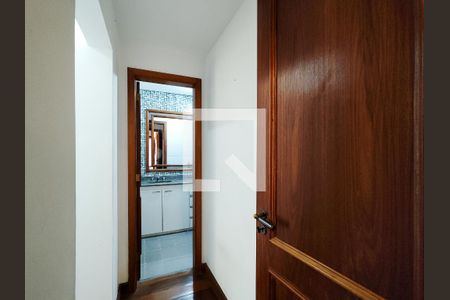 Apartamento para alugar com 165m², 3 quartos e 2 vagas Apartamento para alugar com 165m², 3 quartos e 2 vagasSuíte