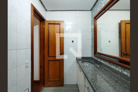 Apartamento para alugar com 165m², 3 quartos e 2 vagas Apartamento para alugar com 165m², 3 quartos e 2 vagasBanheiro da Suíte