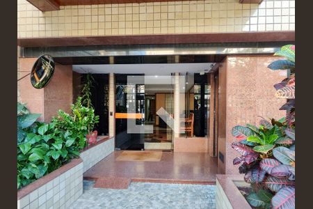 Apartamento para alugar com 165m², 3 quartos e 2 vagas Apartamento para alugar com 165m², 3 quartos e 2 vagasFachada e portaria