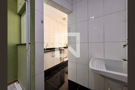Apartamento para alugar com 75m², 2 quartos e 2 vagas Apartamento para alugar com 75m², 2 quartos e 2 vagasLavanderia