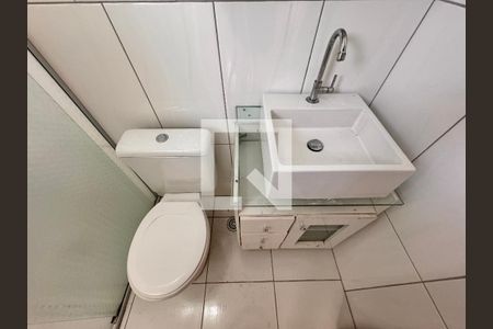 Apartamento para alugar com 75m², 2 quartos e 2 vagas Apartamento para alugar com 75m², 2 quartos e 2 vagasBanheiro da Suíte