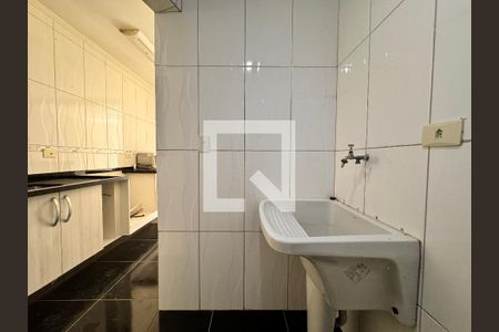 Apartamento para alugar com 75m², 2 quartos e 2 vagas Apartamento para alugar com 75m², 2 quartos e 2 vagasLavanderia