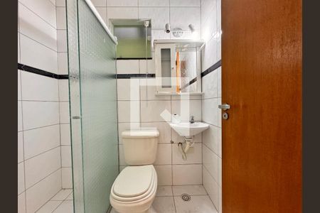 Apartamento para alugar com 75m², 2 quartos e 2 vagas Apartamento para alugar com 75m², 2 quartos e 2 vagasBanheiro