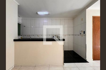 Apartamento para alugar com 75m², 2 quartos e 2 vagas Apartamento para alugar com 75m², 2 quartos e 2 vagasCozinha