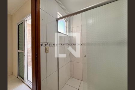 Apartamento para alugar com 75m², 2 quartos e 2 vagas Apartamento para alugar com 75m², 2 quartos e 2 vagasBanheiro da Suíte