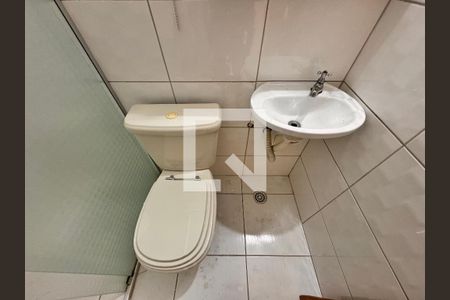 Apartamento para alugar com 75m², 2 quartos e 2 vagas Apartamento para alugar com 75m², 2 quartos e 2 vagasBanheiro
