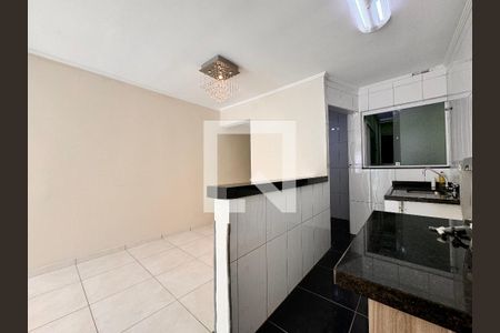 Apartamento para alugar com 75m², 2 quartos e 2 vagas Apartamento para alugar com 75m², 2 quartos e 2 vagasCozinha