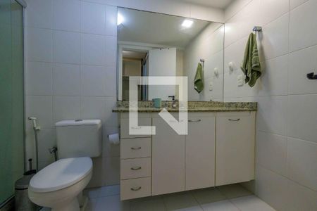 Apartamento à venda com 94m², 2 quartos e 1 vagaBanheiro da Suíte