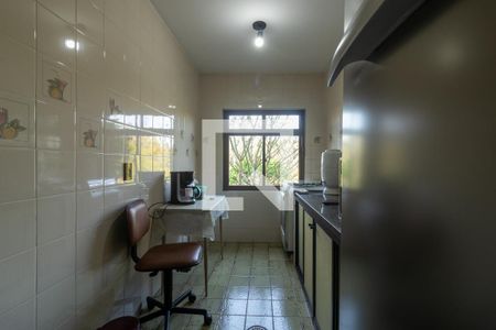 Casa para alugar com 640m², 8 quartos e 4 vagasCozinha