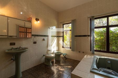 Casa para alugar com 640m², 8 quartos e 4 vagasBanheiro da Suíte 2