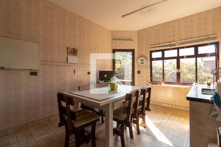 Casa para alugar com 640m², 8 quartos e 4 vagasCozinha