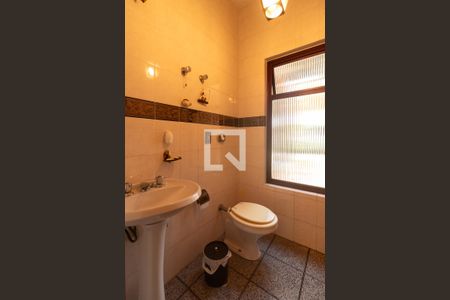 Casa para alugar com 640m², 8 quartos e 4 vagasLavabo