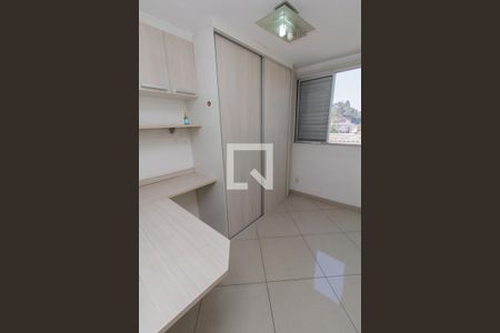 Quarto 1 de apartamento para alugar com 2 quartos, 44m² em Jardim Santa Teresinha, São Paulo