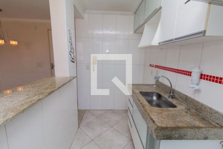 Cozinha de apartamento para alugar com 2 quartos, 44m² em Jardim Santa Teresinha, São Paulo