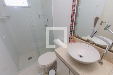Banheiro de apartamento para alugar com 2 quartos, 44m² em Jardim Santa Teresinha, São Paulo