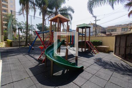 Apartamento para alugar com 44m², 2 quartos e 1 vaga Apartamento para alugar com 44m², 2 quartos e 1 vagaÁrea comum - Playground