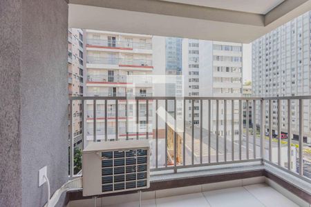 Varanda de kitnet/studio para alugar com 1 quarto, 27m² em Pinheiros, São Paulo