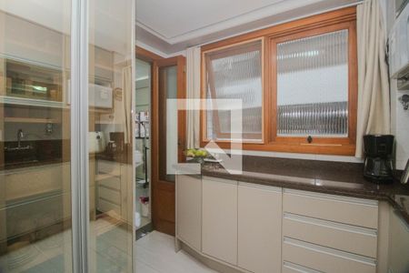 Apartamento à venda com 94m², 3 quartos e 2 vagas Apartamento à venda com 94m², 3 quartos e 2 vagasCozinha e Área de Serviço
