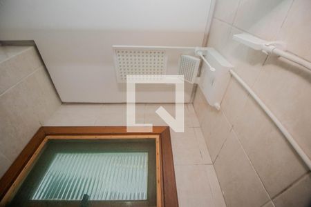 Apartamento à venda com 94m², 3 quartos e 2 vagas Apartamento à venda com 94m², 3 quartos e 2 vagasBanheiro da Suíte