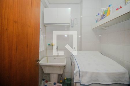 Apartamento à venda com 94m², 3 quartos e 2 vagas Apartamento à venda com 94m², 3 quartos e 2 vagasCozinha e Área de Serviço