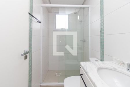 Banheiro da Suíte de apartamento para alugar com 2 quartos, 70m² em Santo Antônio, Porto Alegre