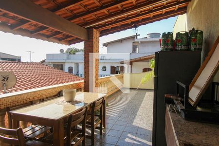 Casa à venda com 300m², 3 quartos e 4 vagasÁrea Gourmet