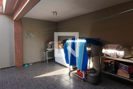 Casa à venda com 300m², 3 quartos e 4 vagasQuintal