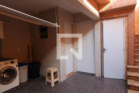 Casa à venda com 300m², 3 quartos e 4 vagasÁrea de Serviço