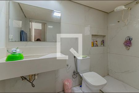 Casa à venda com 300m², 4 quartos e 4 vagasBanheiro da Suíte 3