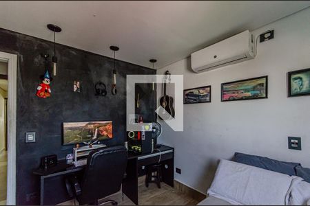 Casa à venda com 300m², 4 quartos e 4 vagasSuíte 2