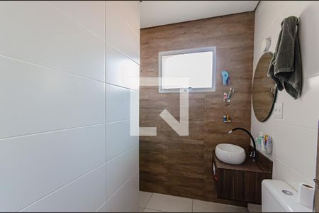 Casa à venda com 300m², 4 quartos e 4 vagasBanheiro da Suíte 2